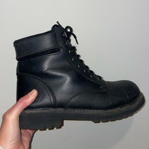 Skechers Steel Toe ankle boots. Super cute “knock-off” doc martens!